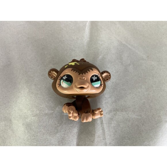 Littlest Pet Shop LPS 663 Brown Monkey Chimp Green Eyes Yellow Paint Figure Toy - Picture 2 of 5